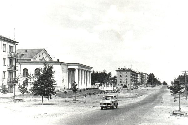 Так дворец выглядел в 1964 году. Фото Скороделов В.